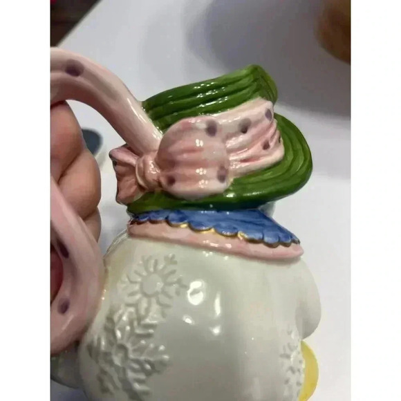Fitz and Floyd Snowman Creamer from Frosty Folks Collection Holding Gift - Picture 7 of 7